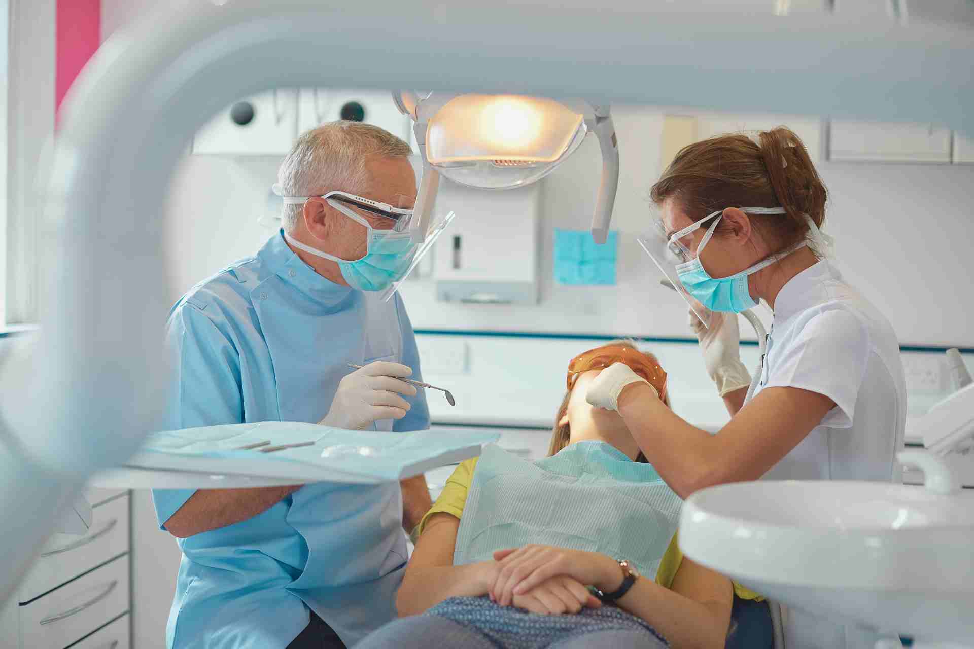 Dentist in Van Nuys, CA